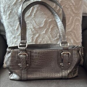 Elegant Silver Crocodile-Embossed Women's Bag